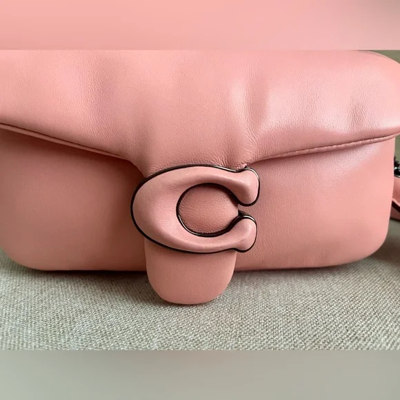 Coach Pillow Tabby 18 Candy Pink - Picture 9 of 12